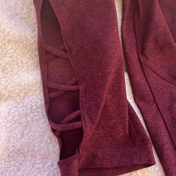 Burgundy/black workout leggings with design - Picture 3 of 5